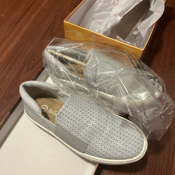 Bella Vita sneakers - Picture 4 of 5